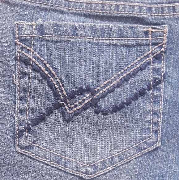 SO Star Patch Skinny Jeans with Braided Belt - Girl's Size 14 Embellished Jeans - Picture 5 of 12